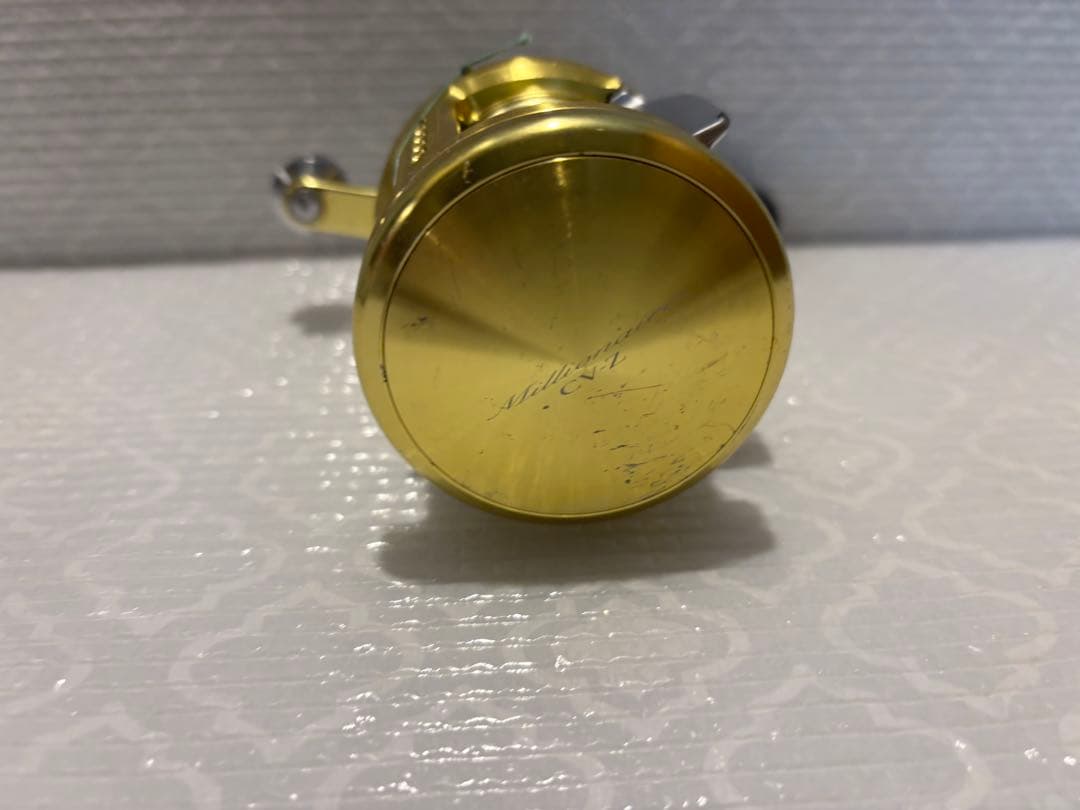 リール Daiwa 250SF