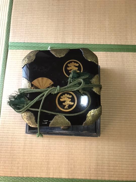 値下げしました骨董品餅入れ