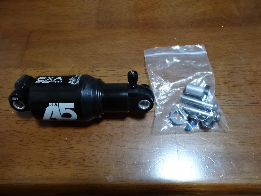 ・エアサス　125mm　BesV　PS1取り外し品（未使用に近い）