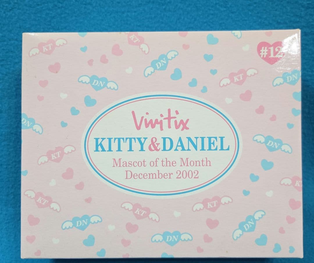 激レア☆vivitix限定☆キティ＆ダニエル☆マンスリーマスコット2002☆12