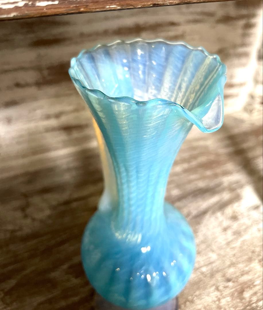 フランスアンティーク オパールセントガラス オパリン 花瓶 フラワーベース 花器