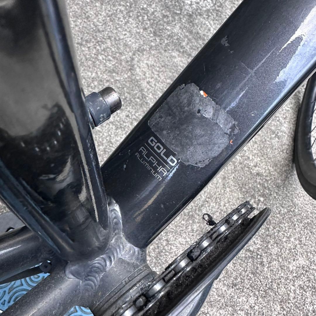 TREK FX4 DISC 引き取り可　クロスバイク