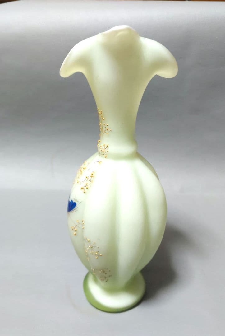 ガラス水差し　花瓶