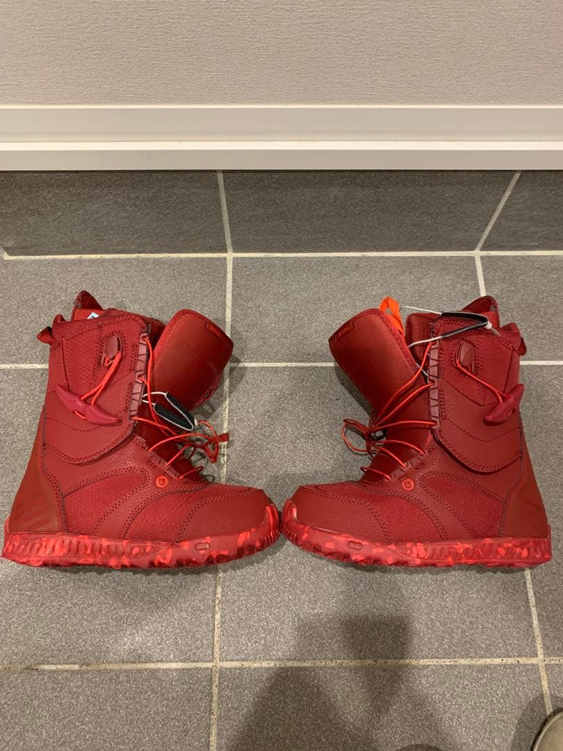 Burton バートン女性用ボードブーツ RITUAL レッド 23.5