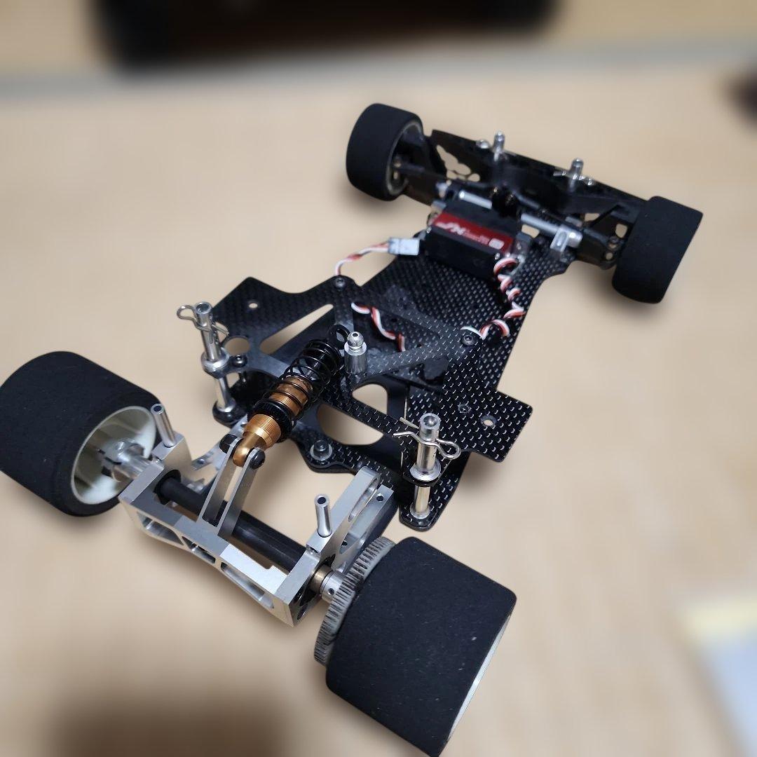 京商プラズマα-2 サーボ付、塗装済み未使用ボティ2枚及