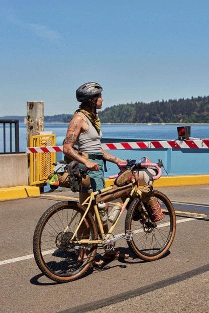 SWIFT INDUSTRIES ホールドファスト ハーフフレームバッグ L 茶