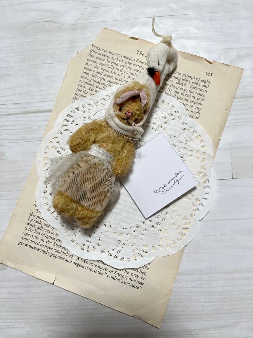 人気作家　野ばら社rosily様　白鳥のかぶりもののウサギ　うさぎ