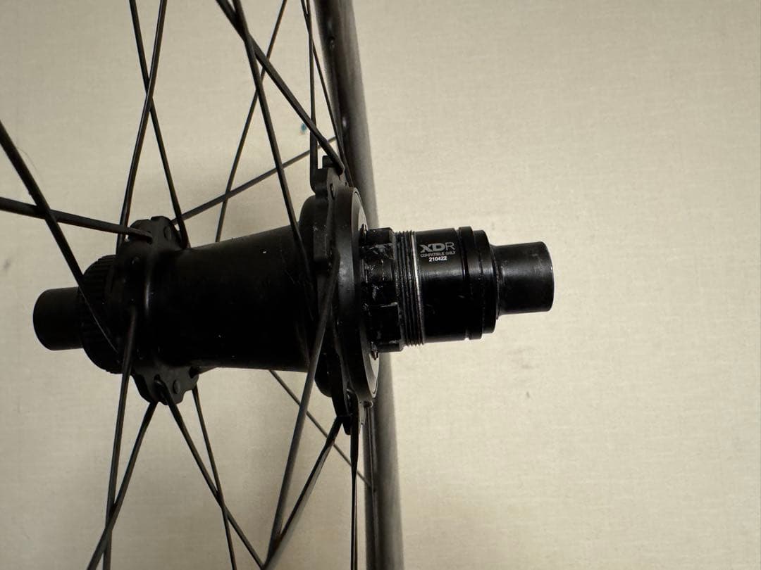 ZIPP 858 NSW DISC チューブレス