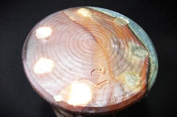 備前 水指 窯変 双耳付 焼き締 茶道具　陶器製 水差し 蓋付き