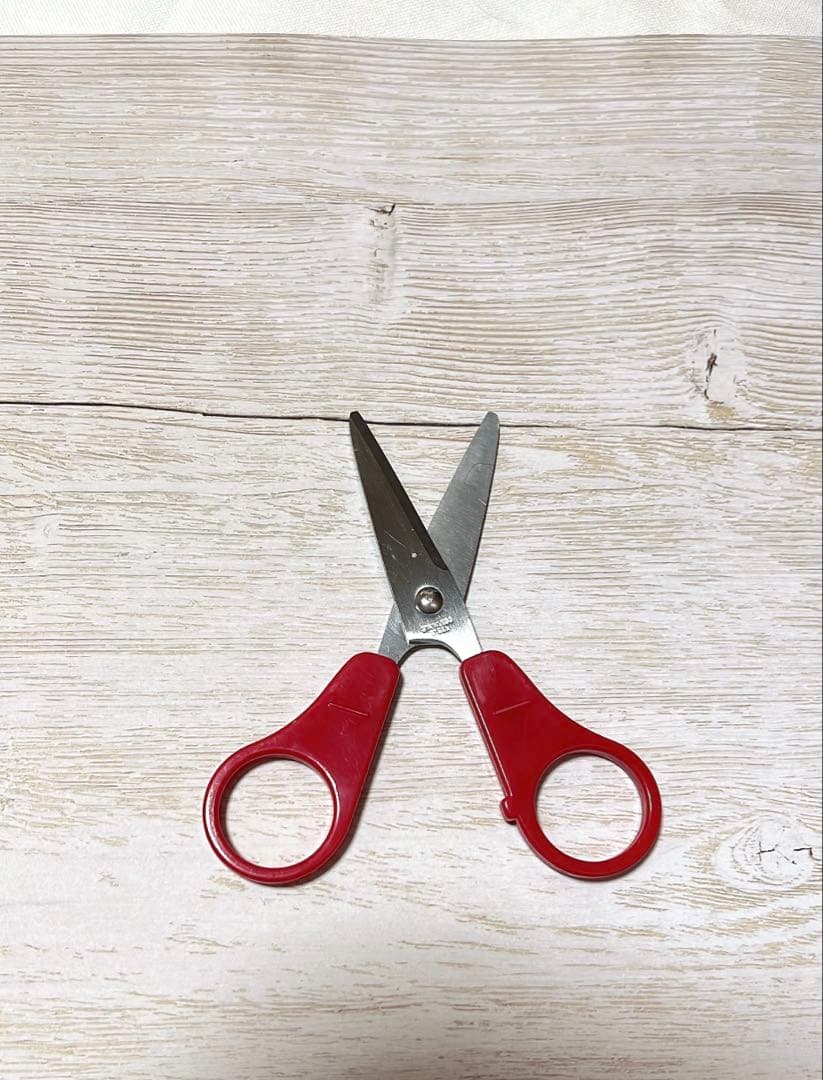 ハローキティ　フェイス型ハサミ　2002年