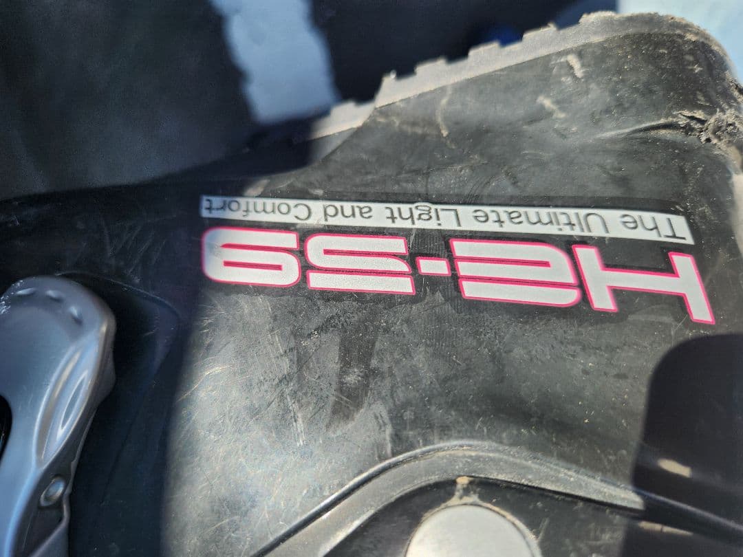 HE-59 スキーブーツ ブラック