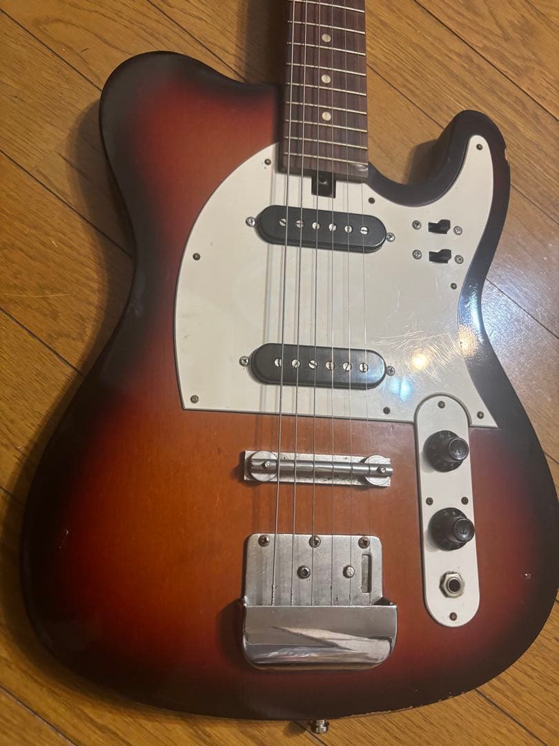 バラ売り不可。ビザールギター トーマス テレキャスタイプ。オマケ付き