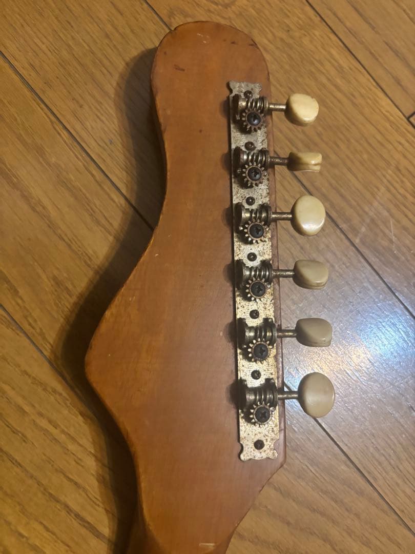 バラ売り不可。ビザールギター トーマス テレキャスタイプ。オマケ付き