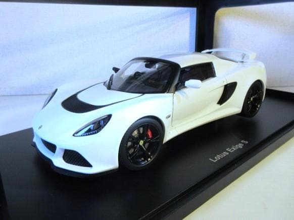 特価 AUTOart (1/18) ロータス Exige S