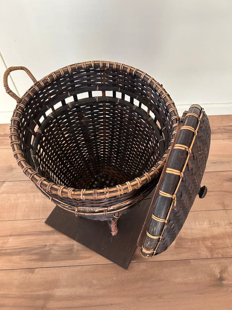 籐と竹の蓋付き 収納バスケット アンティーク アジア手工芸　置物
