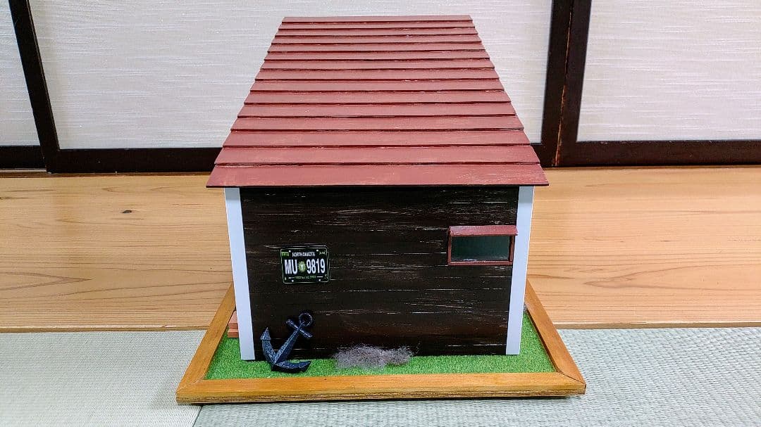 1/18　ジオラマ　ミニカー　ガレージ　車庫　納屋　ドールハウス　即購入禁止