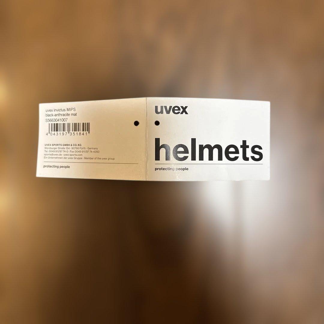 美品【uvex 】スキーヘルメット インビクタス　ミップス　 日本正規品