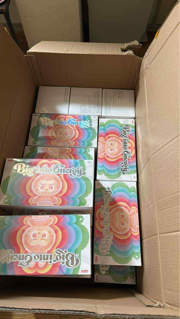 ラブブ Big into Energy シリーズ ぬいぐるみペンダント 2box
