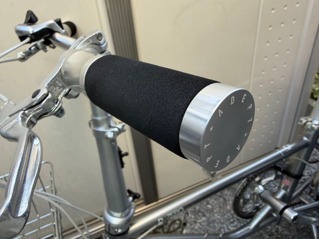 六*ん様 DAHON D-Zero 2025 カスタム 走行少 関東地方限定 お