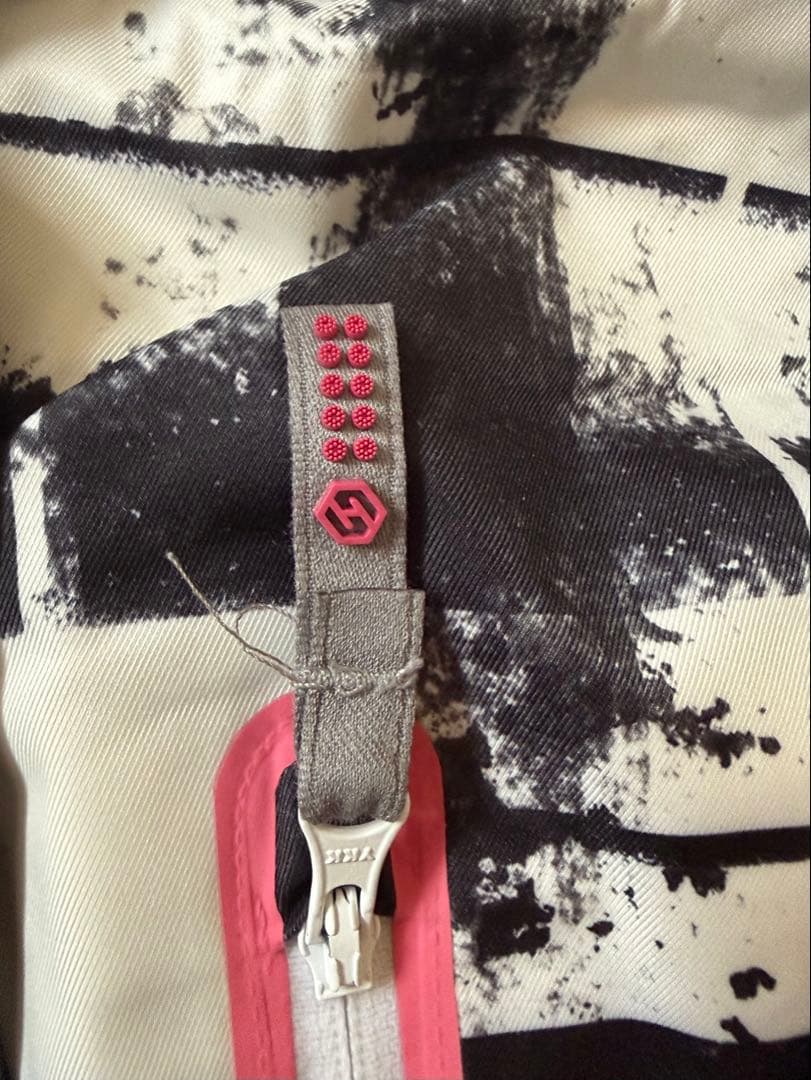 【美品】ハンソン スキー・スノーボード用ウェア上下セット グローブ付き