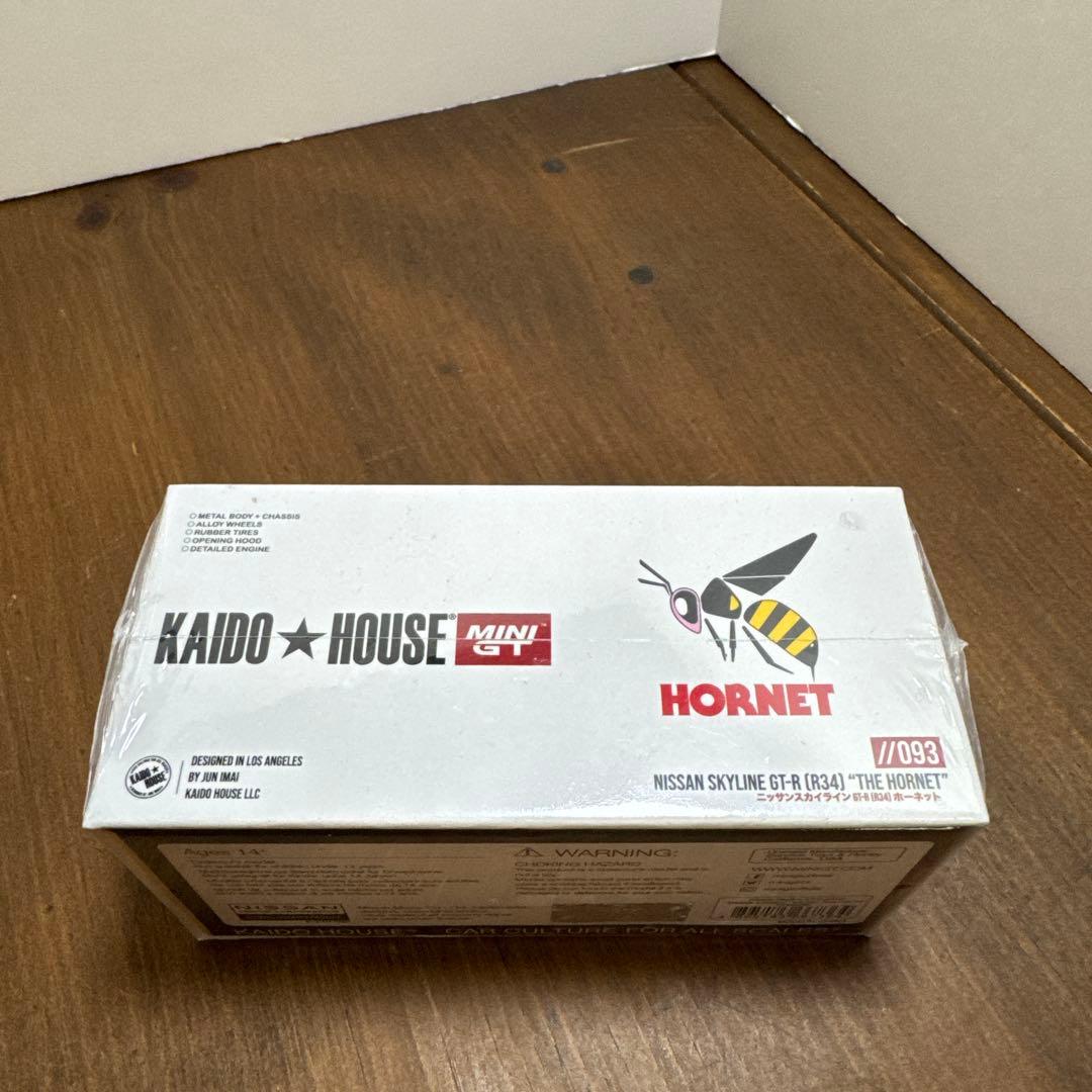 MiniGT 街道ハウス R34 The Hornet チェイス