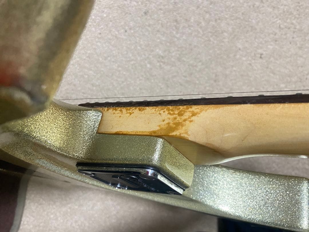 Charvel SDK-105SH ゴールド　限定カラー