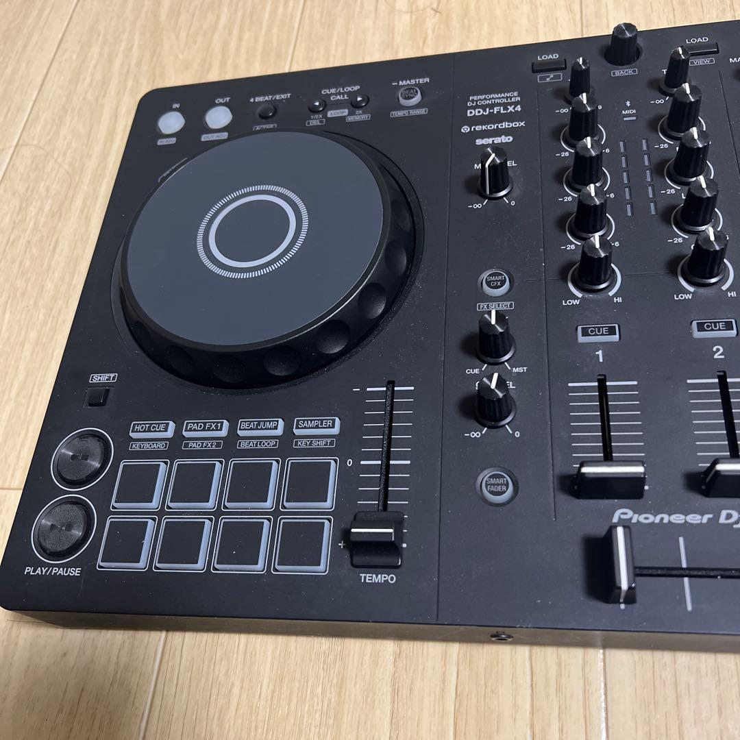 DDJ-FLX4 本体