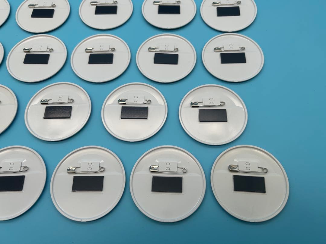 アイカツ アニON バッジ マグバッジ 缶バッジ いちご など 37個