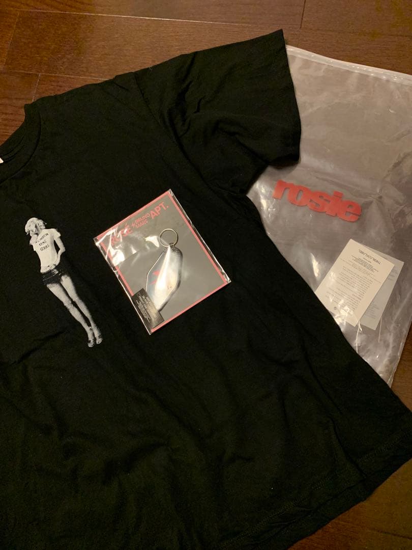 BLACKPINK ロゼ ポップアップストア tシャツ キーホルダーセット