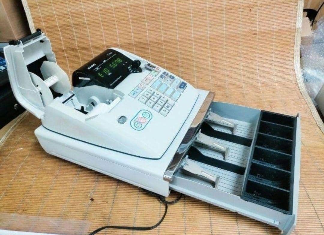 カシオレジスター　TE-M80　中古品　人気機種感熱紙　送料無料　357412