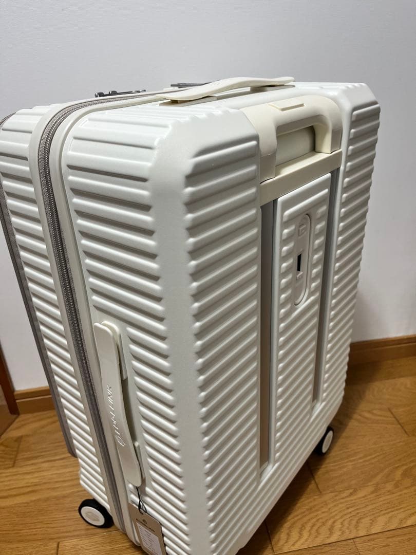 未使用品　EDGELINK スーツケース Mサイズ 52Ｌ