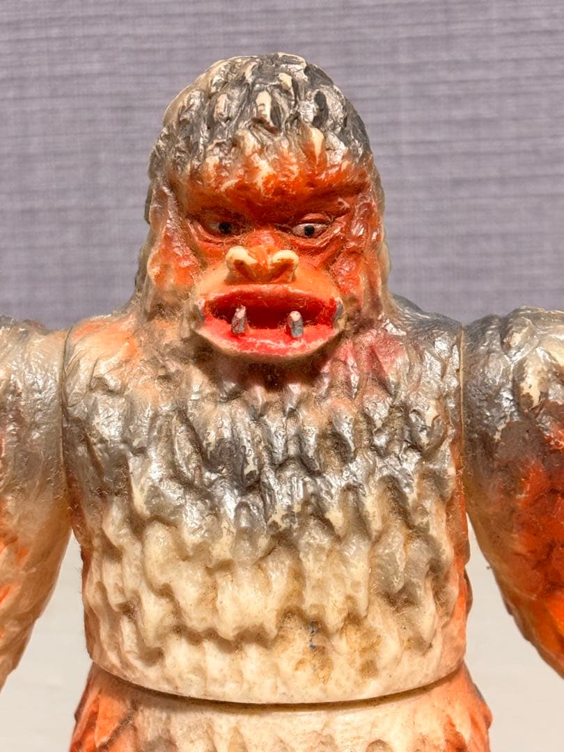 冷凍怪獣ギガス　ウルトラマン　ソフビ