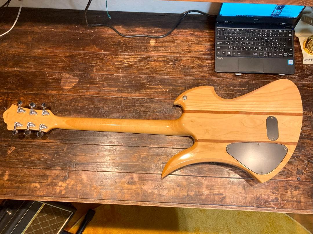 美品　B.C. Rich　MOCKINGBIRD-1000JE-ML