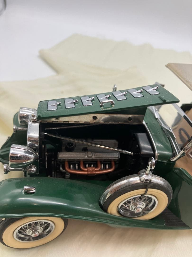 ダンバリー・ミント1932年型キャデラックV-16 スポーツフェートン ミニカー