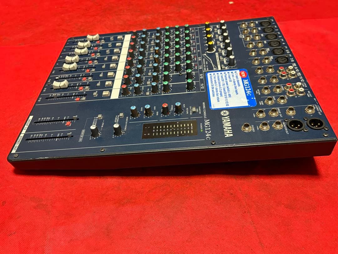 ヤマハ　アナログミキシングコンソールMG124C 訳あり品　1930-01-1