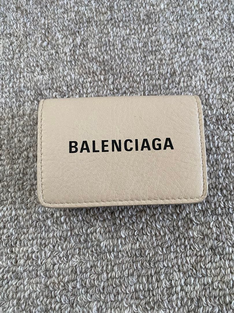 バレンシアガミニ財布