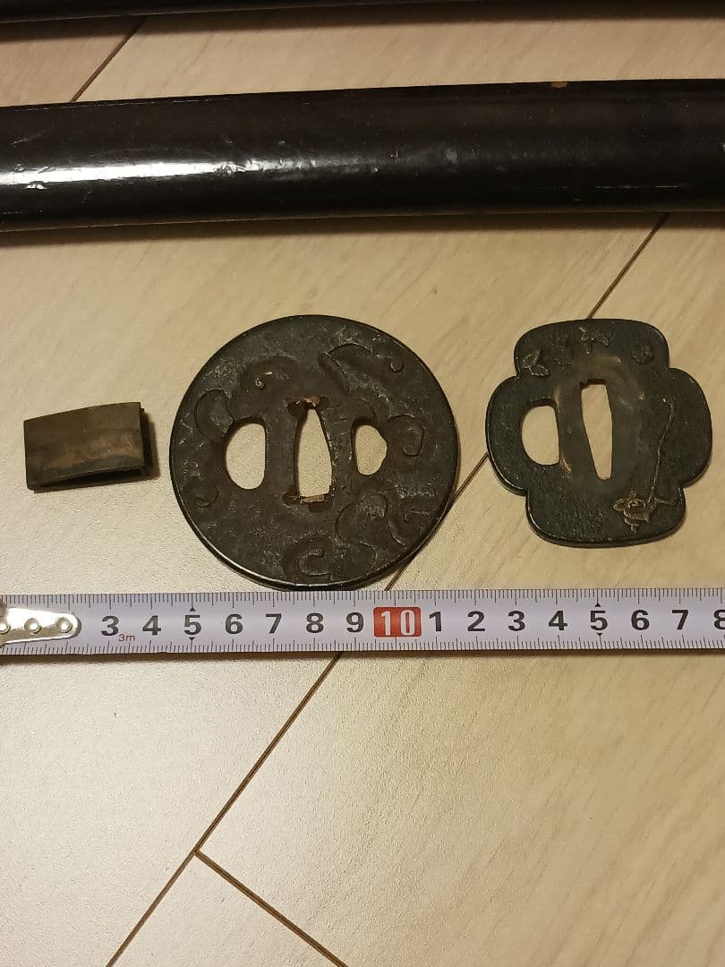 刀装具　武具　鍔　鐔　鞘　ハバキ　拵え　金象嵌　鮫皮　鯉口　江戸時代前期