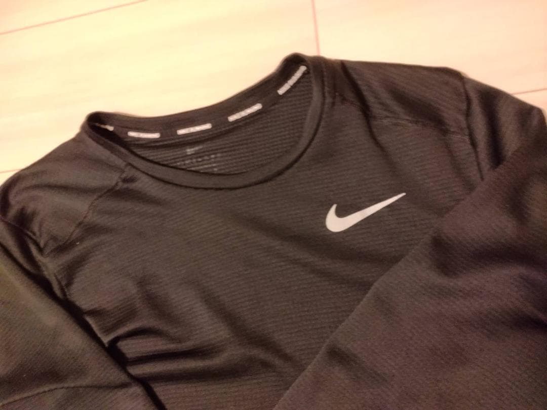 NIKE ペーサーロングスリーブシャツ/フェノムエリートニットパンツ