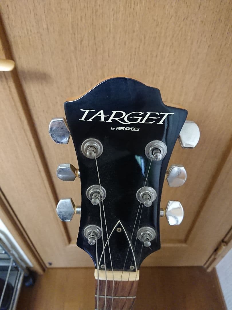 値下げ　target by フェルナンデス エレキギター