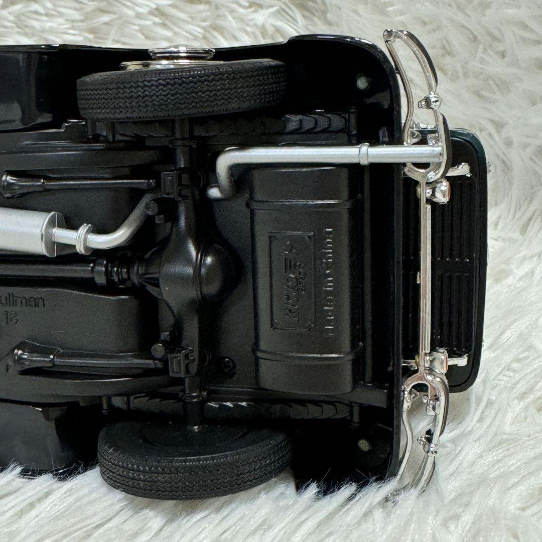 自動車模型 アメリカン HORCH 851 Pullman 1935 1/18