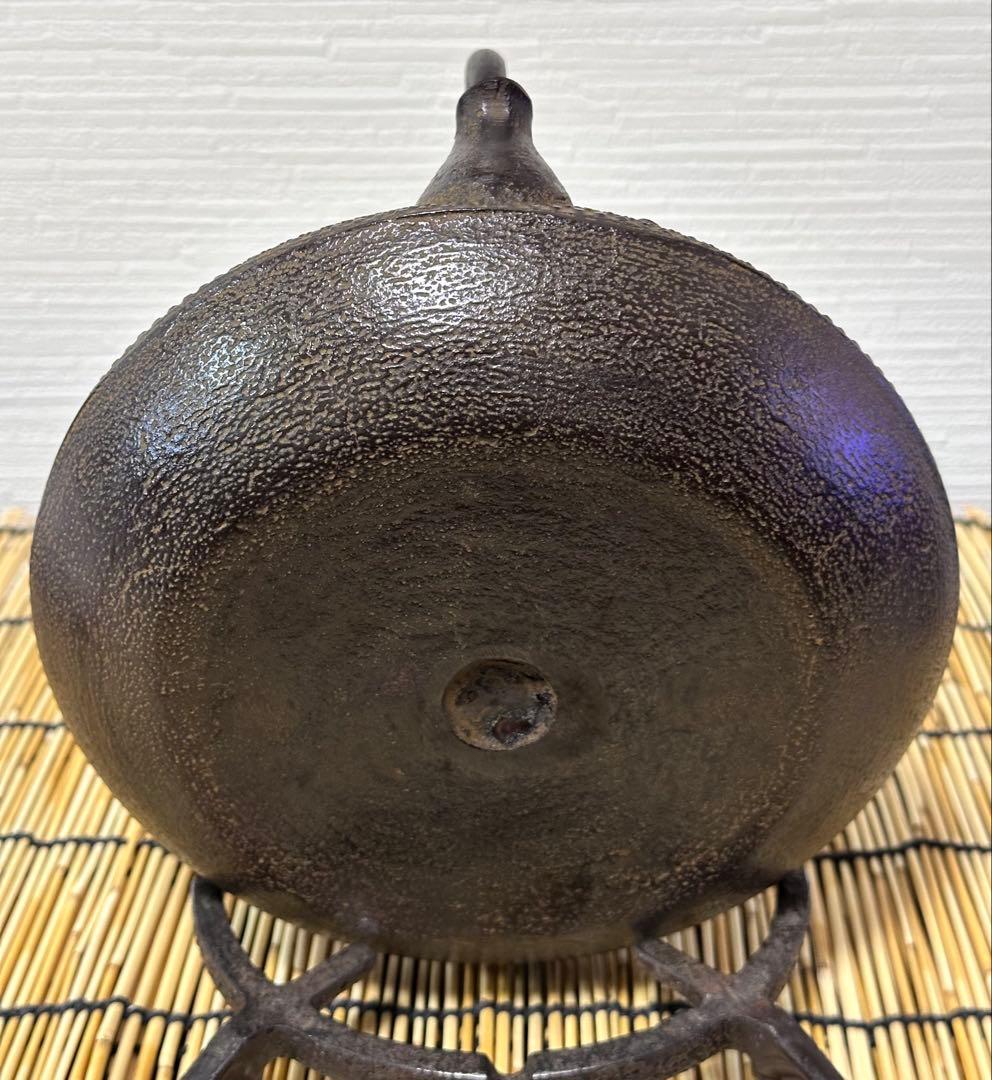 未使用品　敬典工房正寿堂山正　人間国宝髙橋敬典作　独楽型　南部鉄瓶　南部鉄器