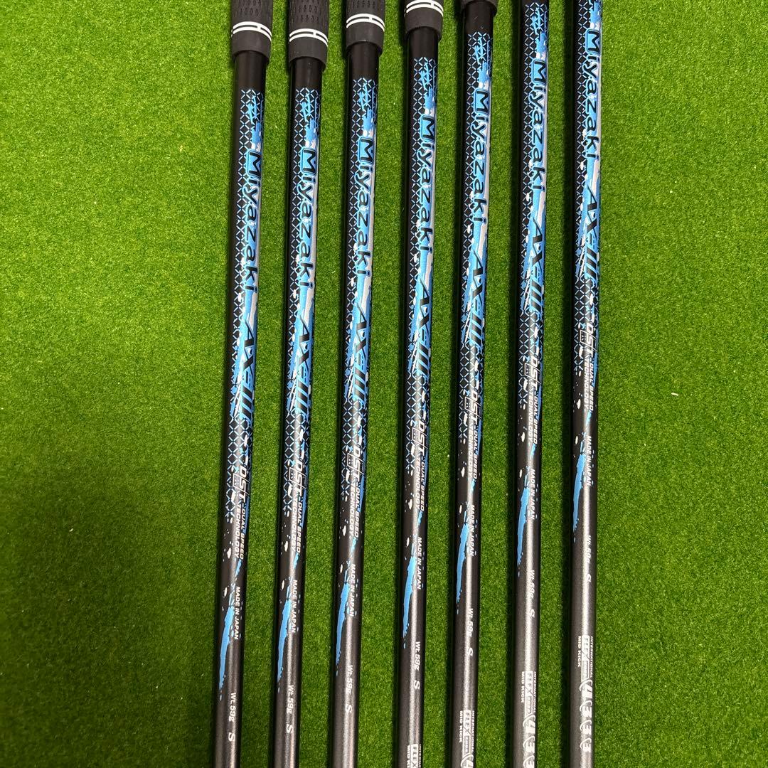 ゼクシオエックス（2024年）アイアンセット　5本　純正カーボンS／XXIOX