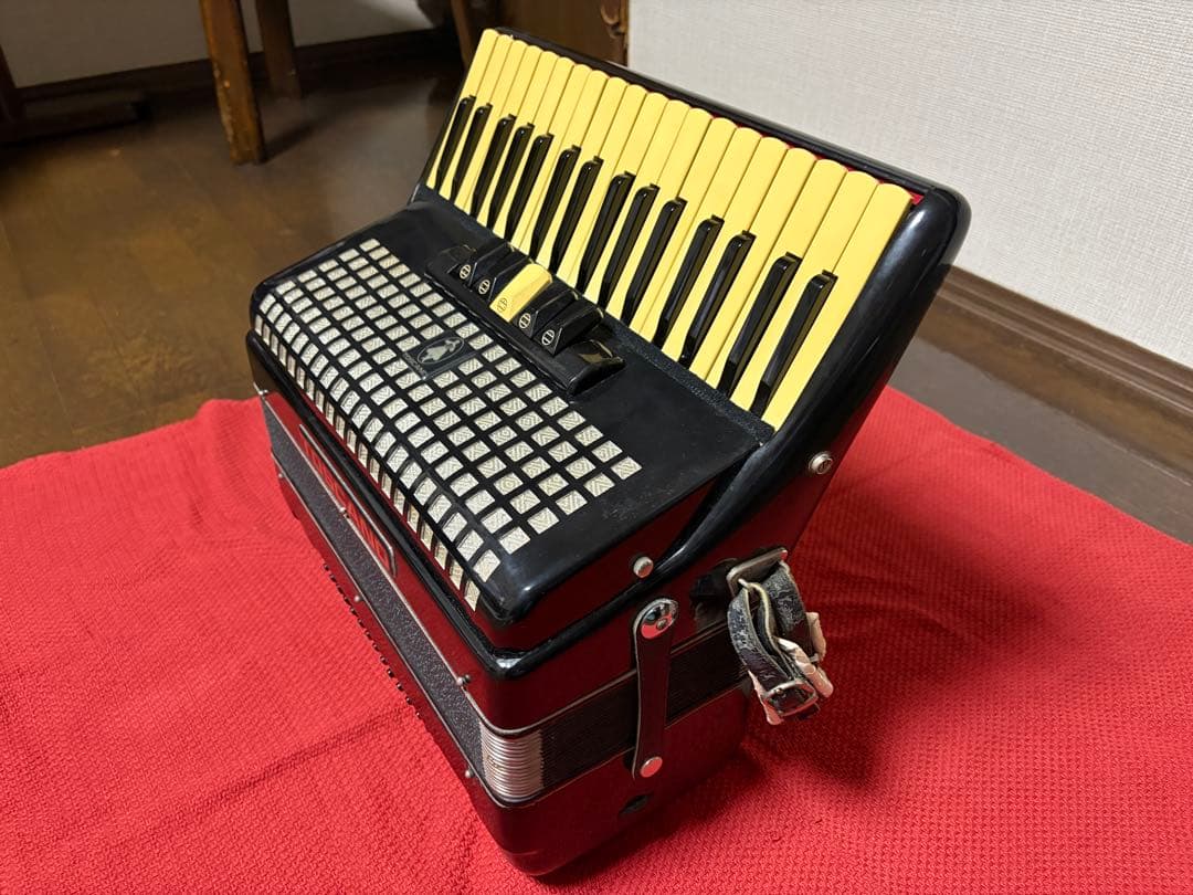 toscano アコーディオン