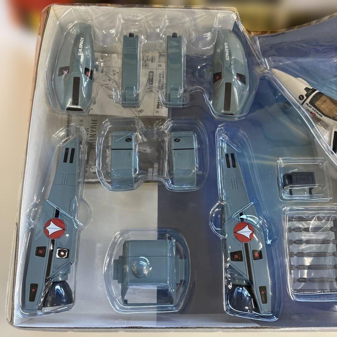 ロボット VF-1S SUPER VALKYRIE BANDAI
