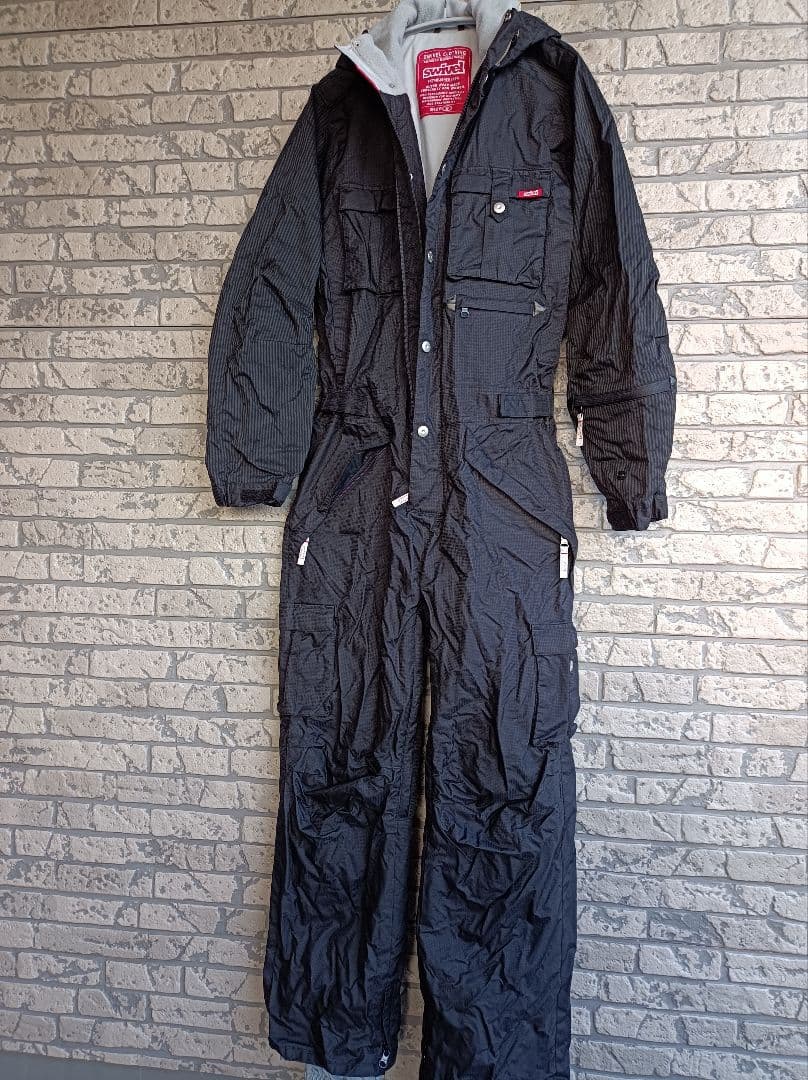 美品　スノボウェア　スキーウェア　スキー　スノボ　つなぎ　スノーボード　フード