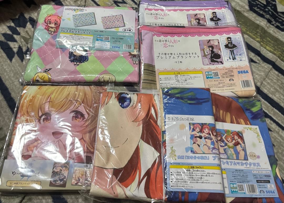 アニメグッズ　タオル系　まとめ売り　28枚