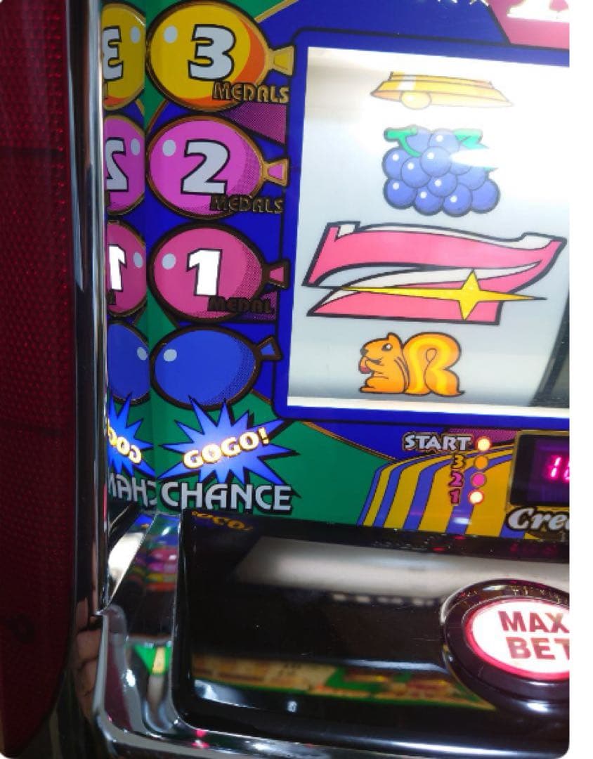 《送料込み》パチスロ　実機　ハッピージャグラー