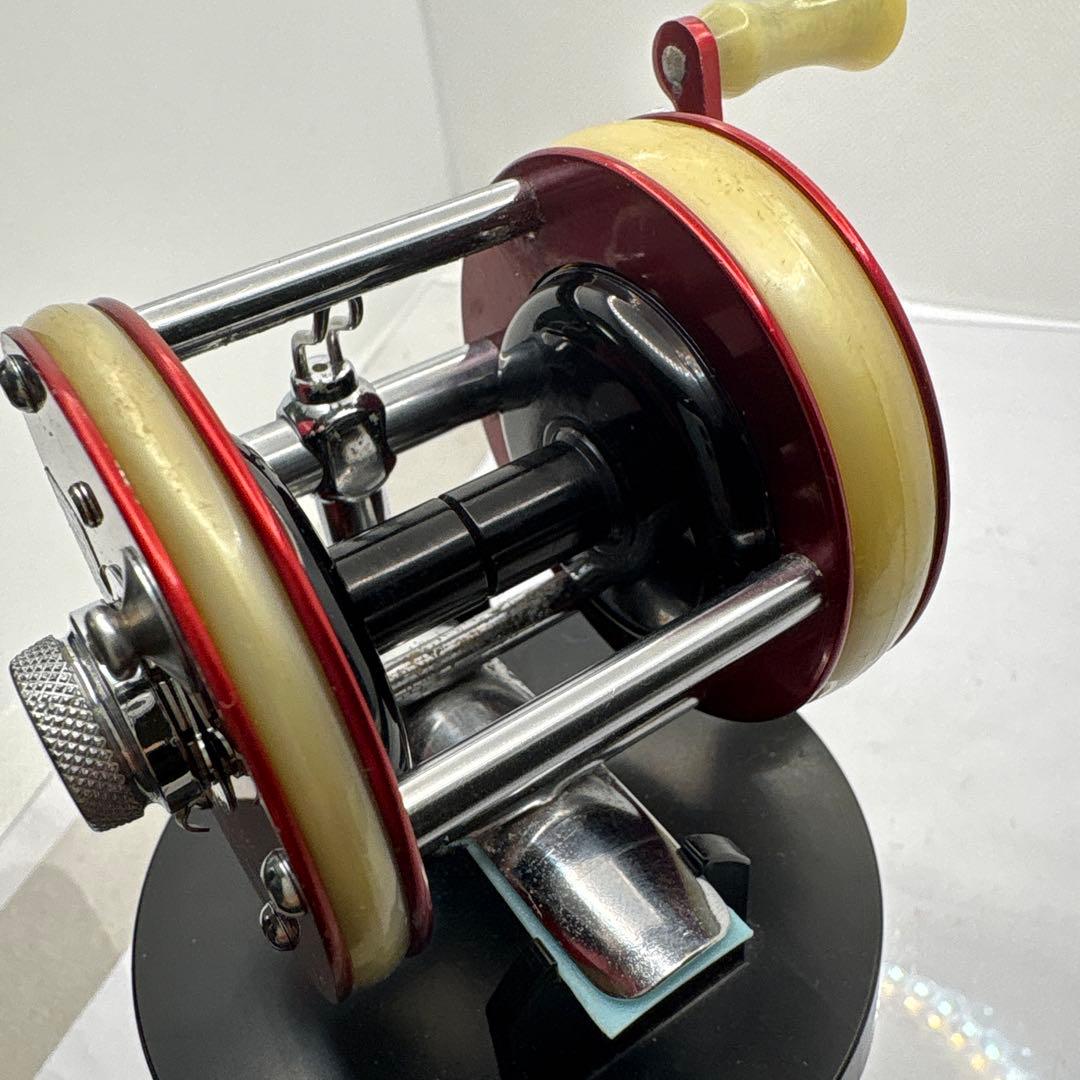 Ambassadeur 2600 ベイトリール