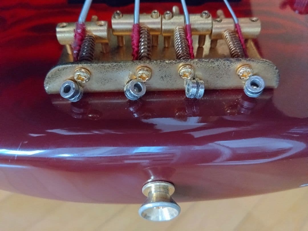 FERNANDES エレキベース レッド