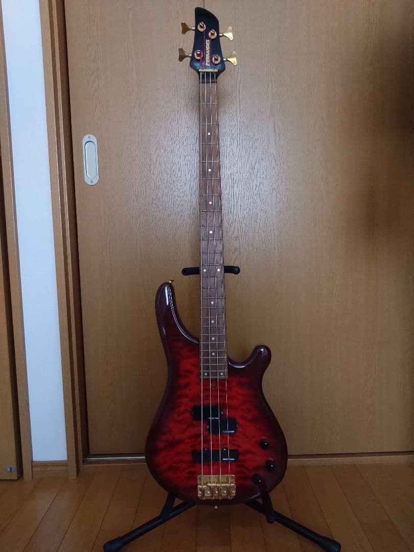 FERNANDES エレキベース レッド